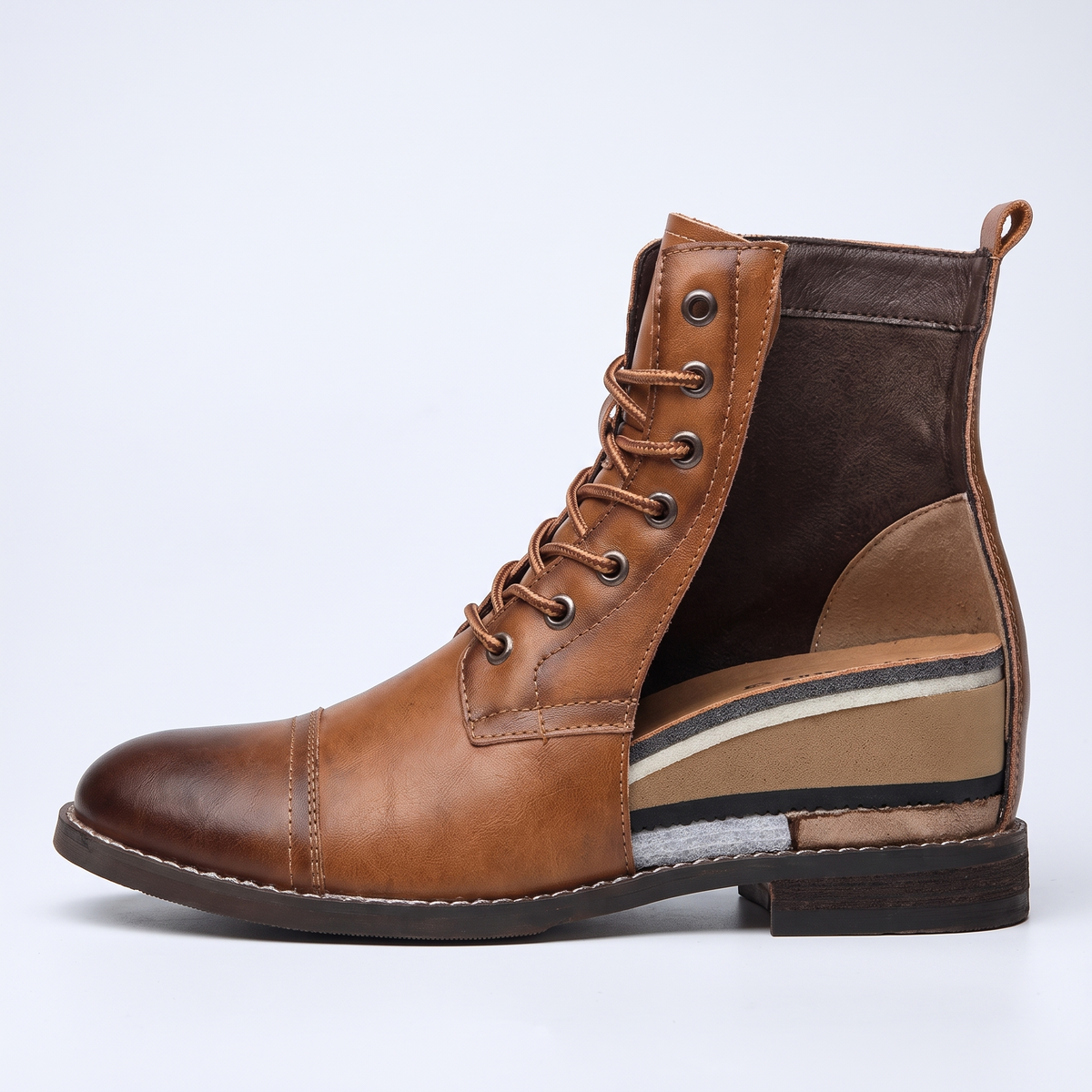 Cutaway of the STATURE Outlaw boot showing the built-in hidden lift